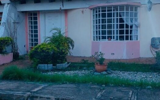CASA EN VALLE ABAJO