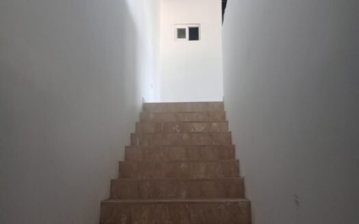 ¡Excelente Local Comercial en Alquiler en el Crucero de Guacuco!