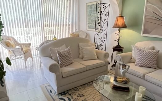 Townhouse en Guacuco