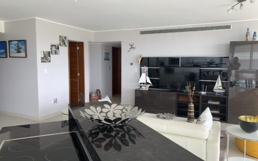 Apartamento con vista al mar