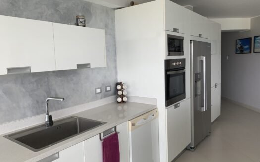 Apartamento con vista al mar