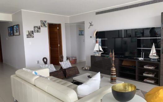 Apartamento con vista al mar