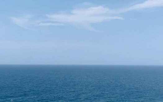 Parcela con excelente vista al mar