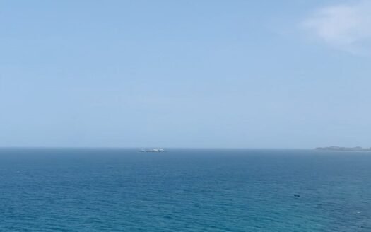 Parcela con excelente vista al mar
