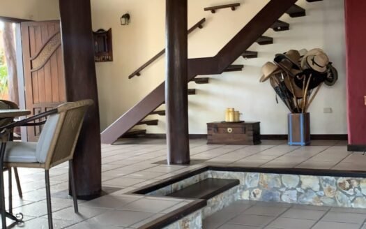 Casa en conjunto cerrado
