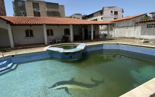 Casa en urbanización jorge coll