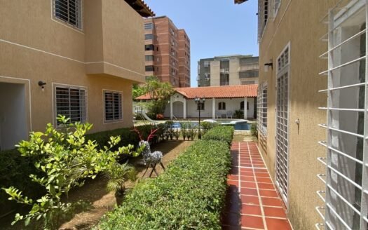 Casa en urbanización jorge coll