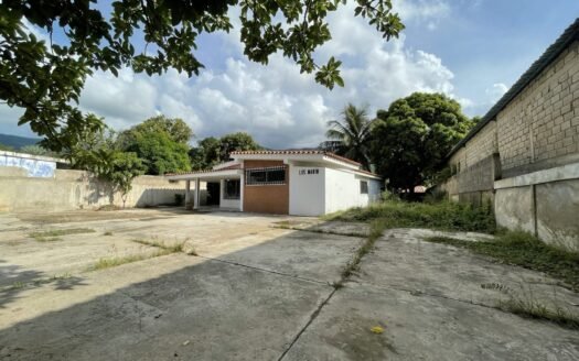 CASA UBICADA EN SAN JUAN BAITISTA