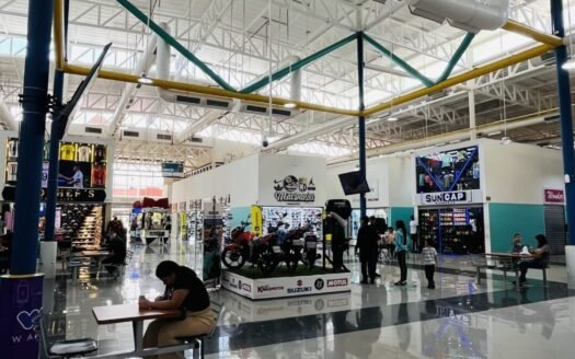 Mini local en Centro Comercial