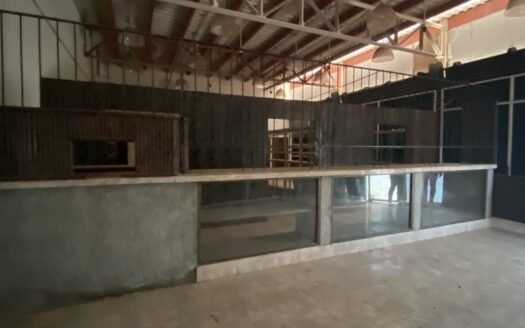 Edificio  zona comercial con 850 m2 de construcción