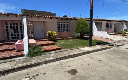 Casa en valle abajo