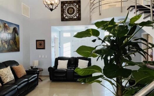 Hermosa casa en conjunto cerrado