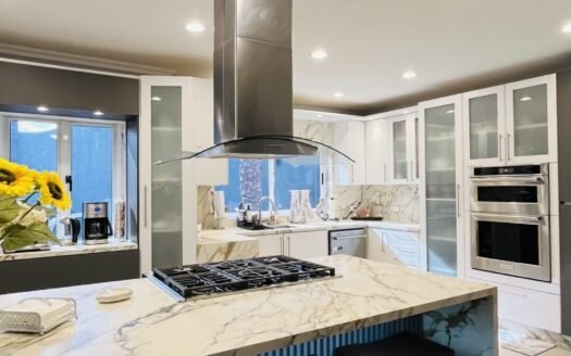 Hermosa casa en conjunto cerrado