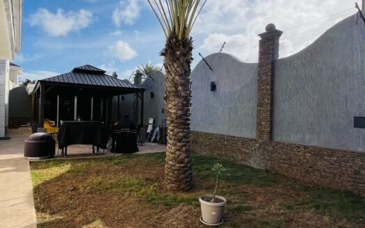 Hermosa casa en conjunto cerrado