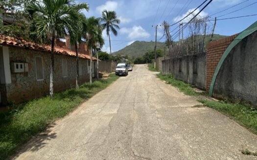 Terreno en playa el agua