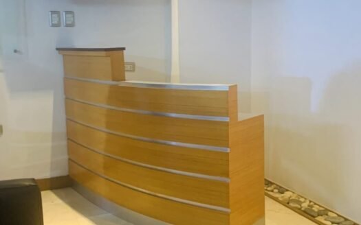 Local en centro Comercial AB