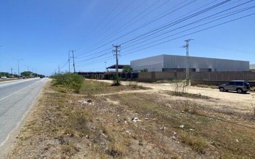 Terreno en la Av. Juan Bautista Arismendi
