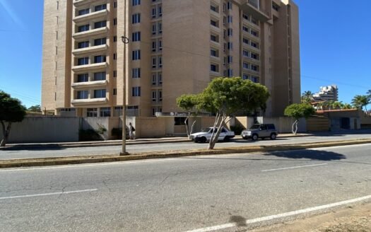 Apartamento en obra gris en Punto Real