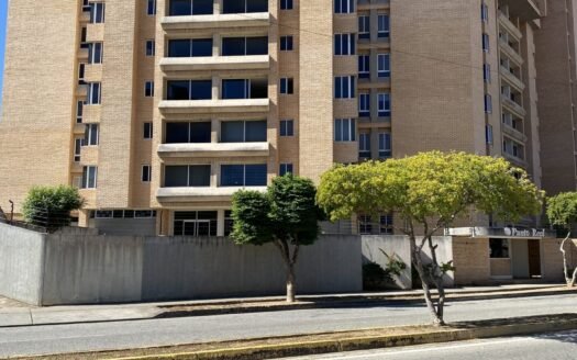 Apartamento en obra gris en Punto Real