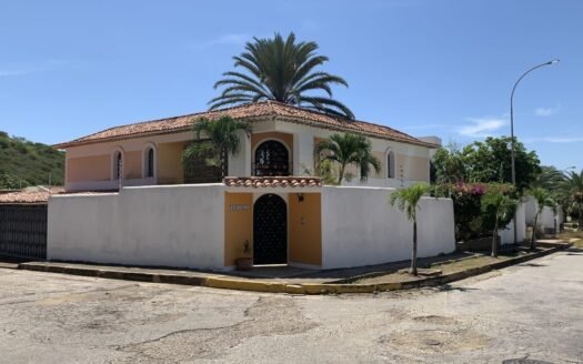 Casa en Paraiso I