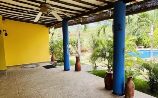 Casa con piscina