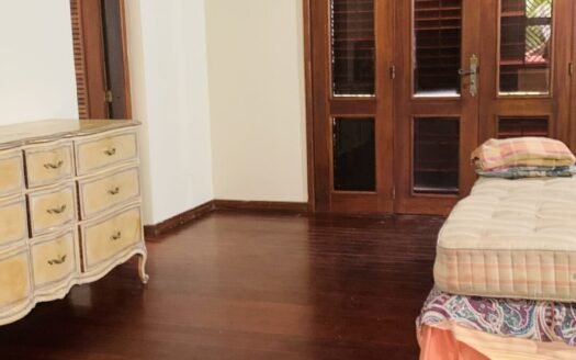 Hermosa casa con gran extensión de terreno