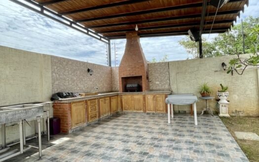 CASA UBICADA EN SABANAMAR