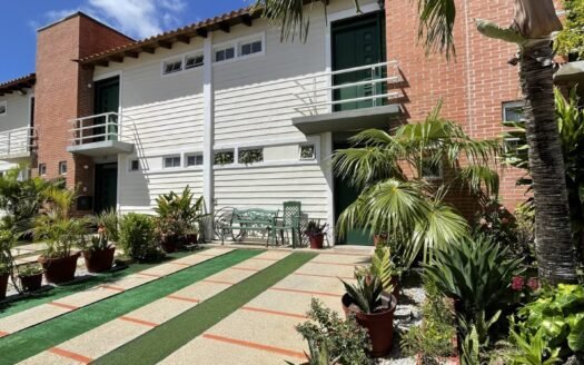 TownHouse en Valle Alegre
