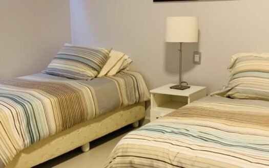 Apartamento con vista al mar