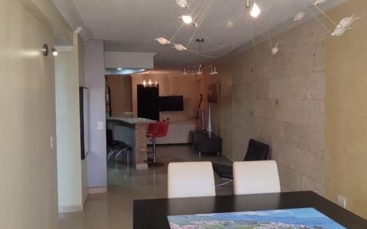Apartamento en venta de esquina de 164 mts2 ubicado en Residencias Villas de Margarita