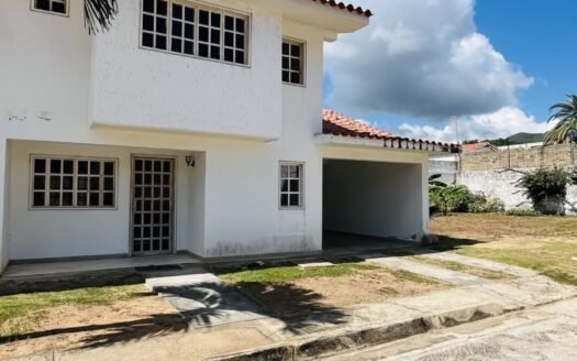 Townhouse en Paraguachi