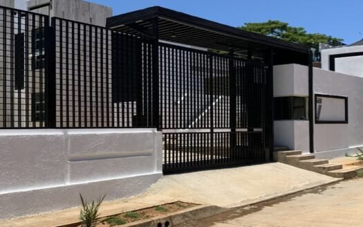 Moderno Townhouse