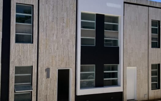 Moderno Townhouse