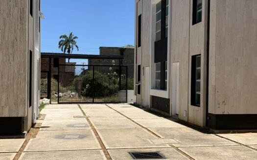 Moderno Townhouse