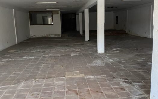 Edificio en los robles