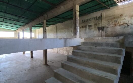Edificio en los robles