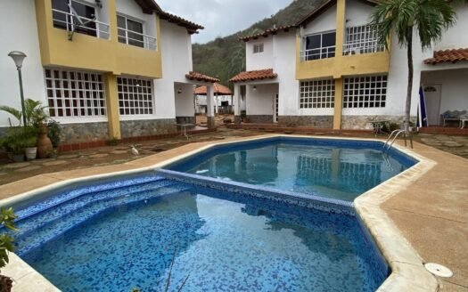 Townhouse en el valle