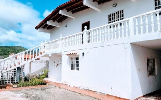 Casa Dúplex (2 en 1) en La Asunción