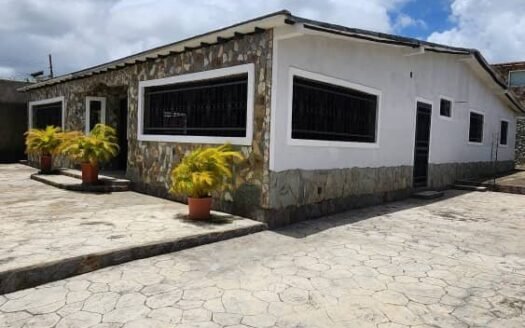 Casa en Obra Gris en Palo Sano