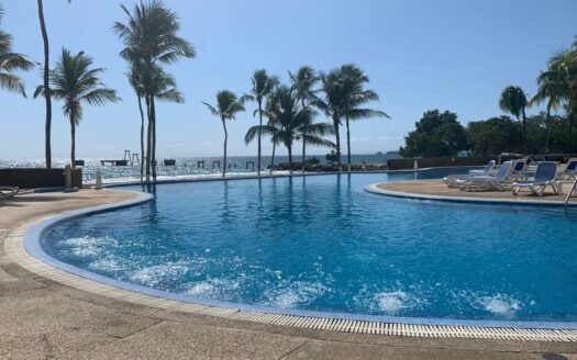 Apartamento en bahía dorada