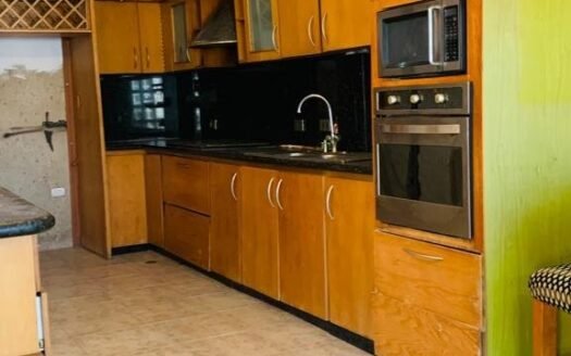 CASA EN VALLE ABAJO